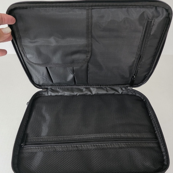 MAKEUP BAG 13x9x4.75 Adjustable Compartment & Strap. NEW - Picture 6 of 13